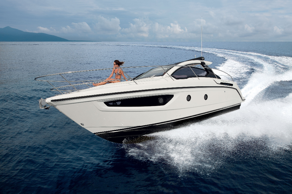 Azimut Yacht Charter - Best Yacht Charters